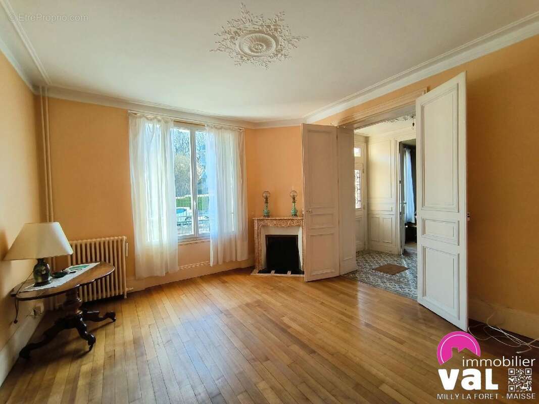 Maison à MILLY-LA-FORET