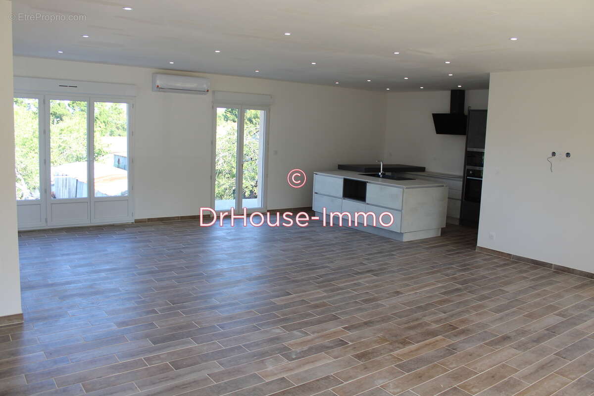 Maison 117 m² à Saint-Michel  - photo 27