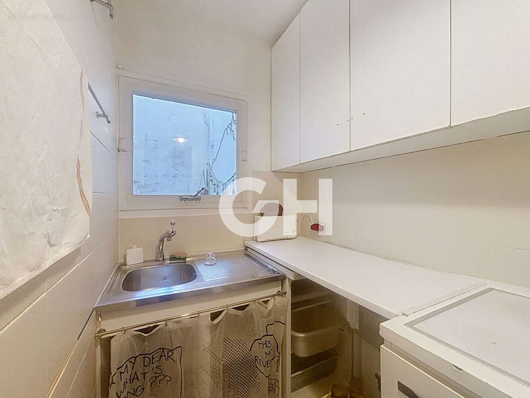 Appartement à PARIS-20E