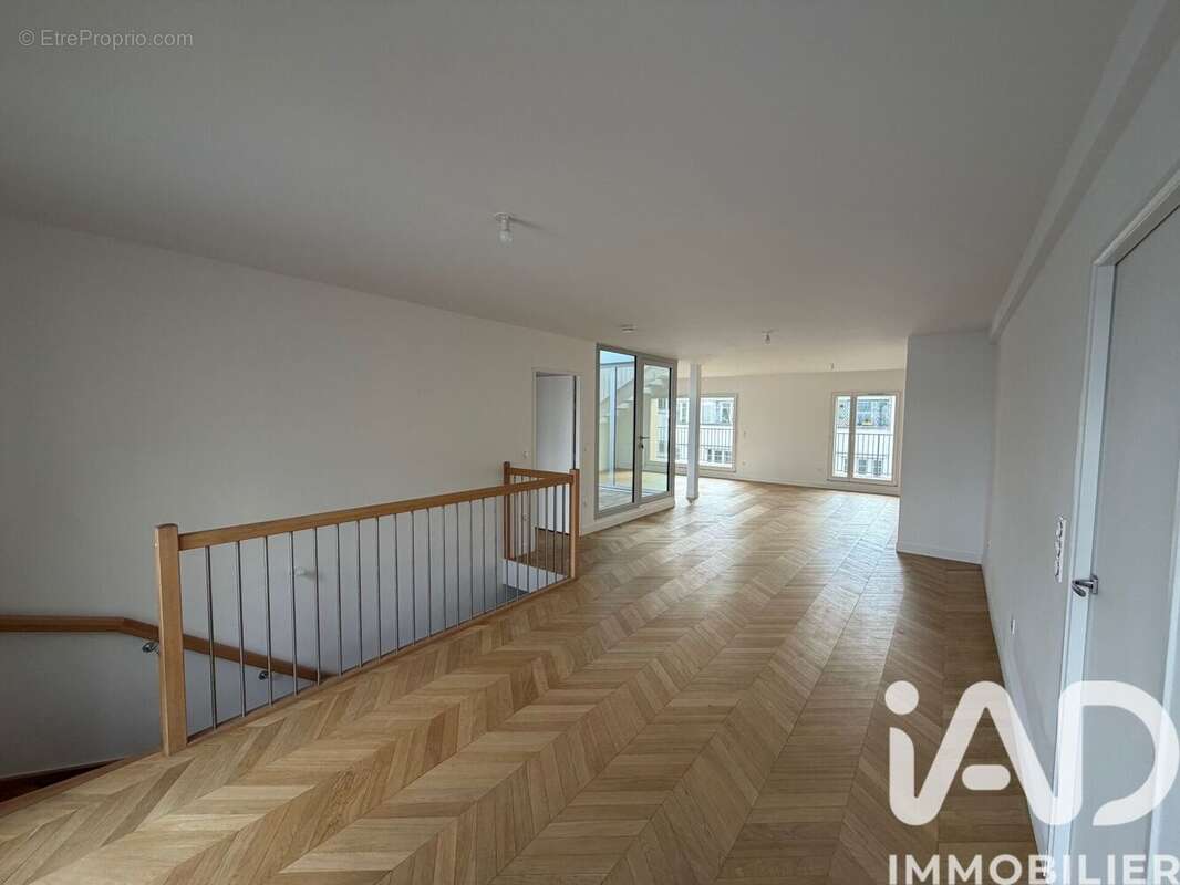 Photo 4 - Appartement à PARIS-18E