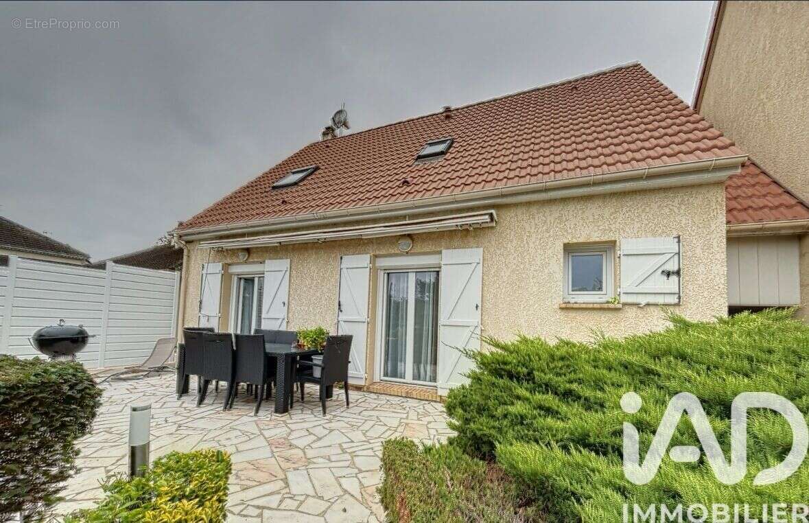 Photo 2 - Maison à BREUILLET