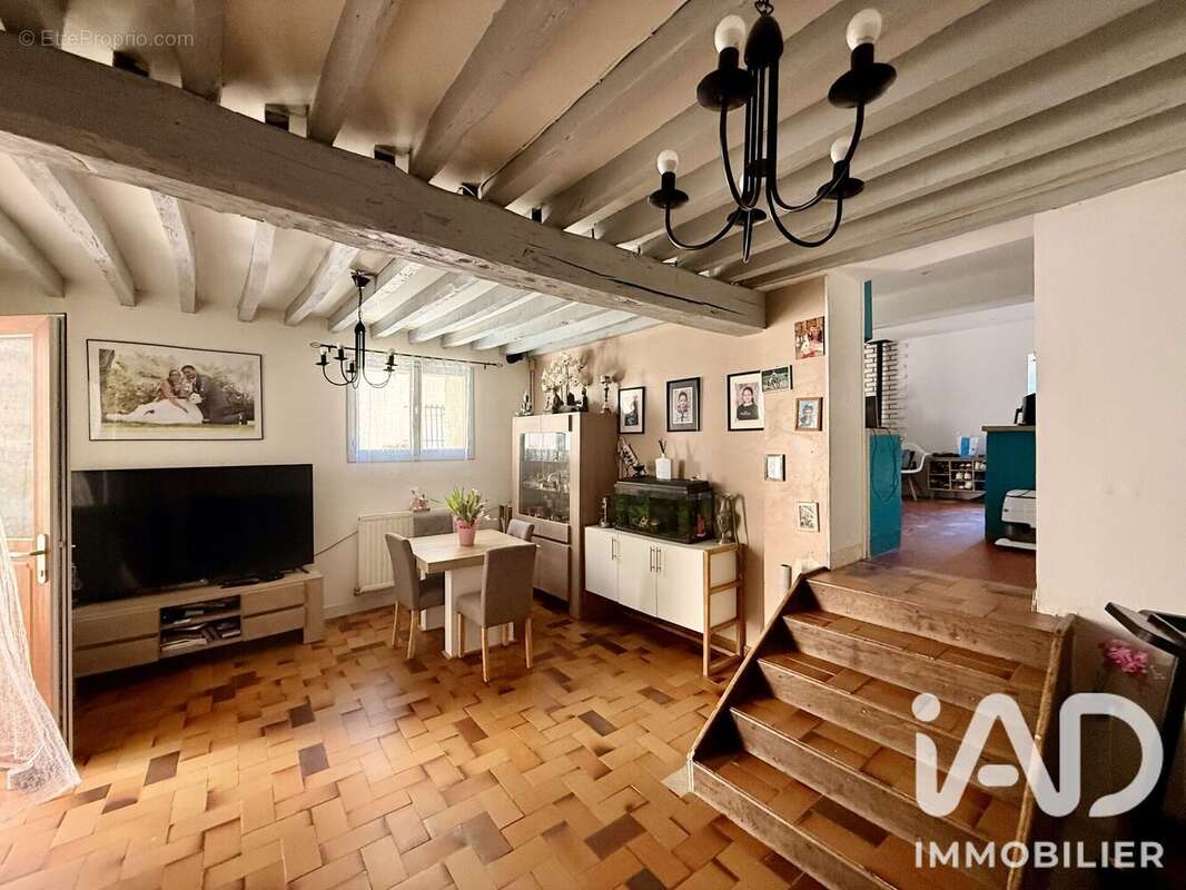 Maison 132 m² à Pavant  - photo 5