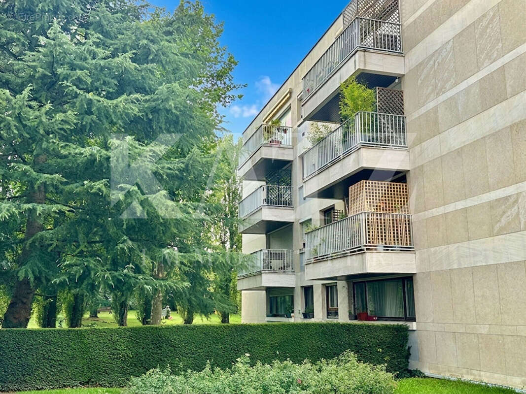 Appartement à GARCHES