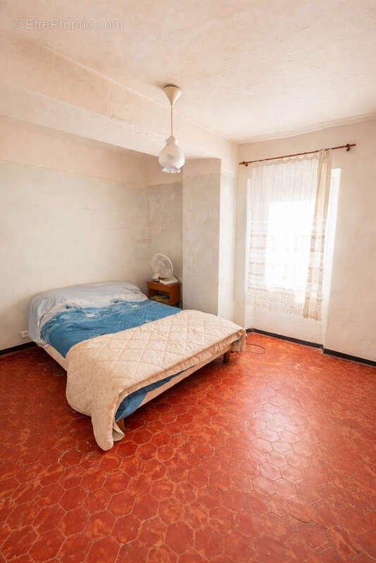 Maison à LE CASTELLET