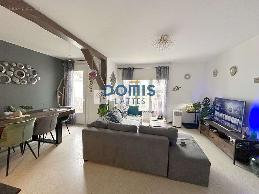 Appartement à LATTES
