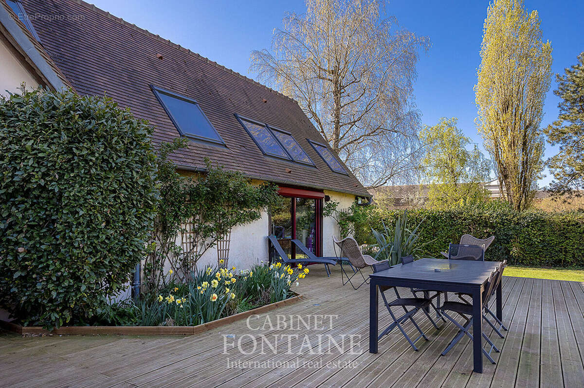 Maison à SAINTE-GENEVIEVE