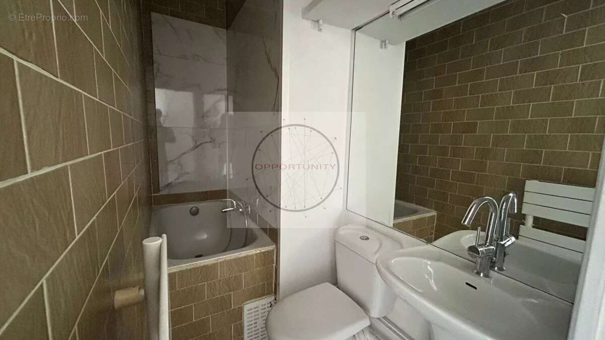 Appartement à PARIS-20E
