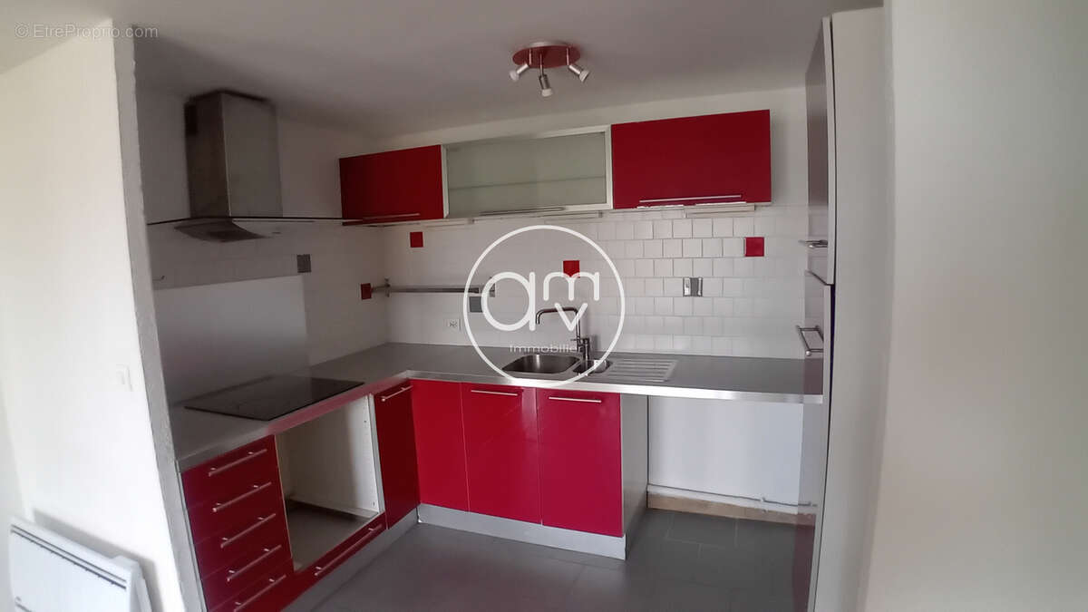 Appartement à LA CRAU