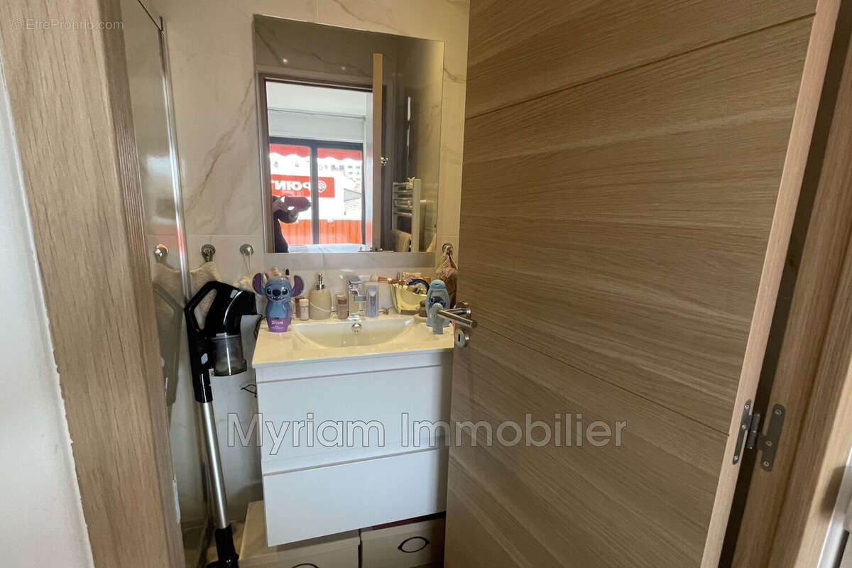 Appartement à LE CANNET