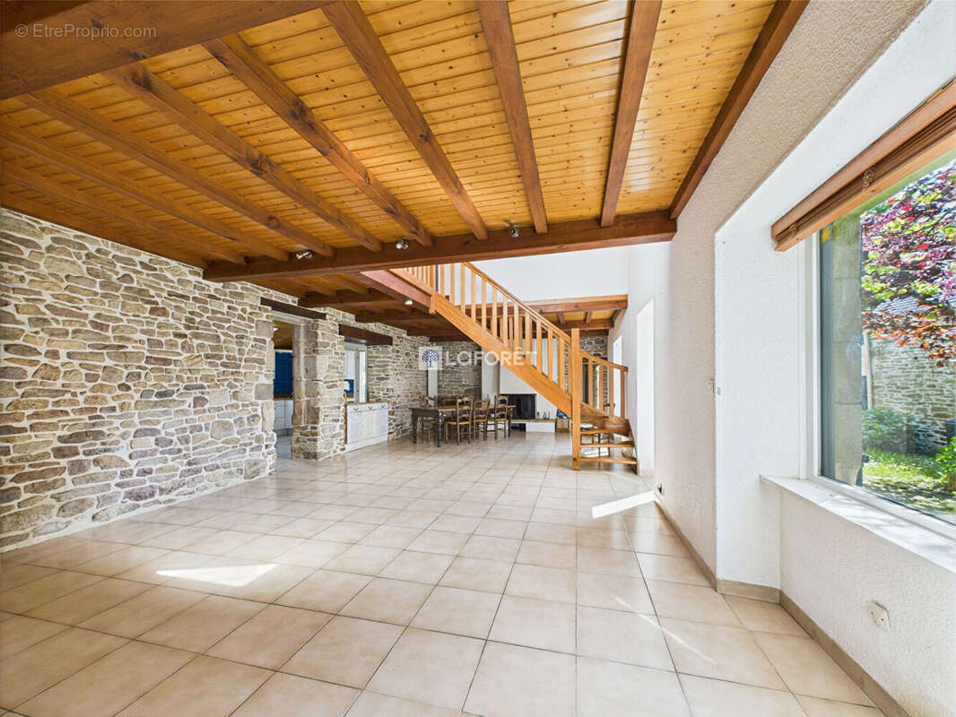 Maison à SAINT-EVARZEC