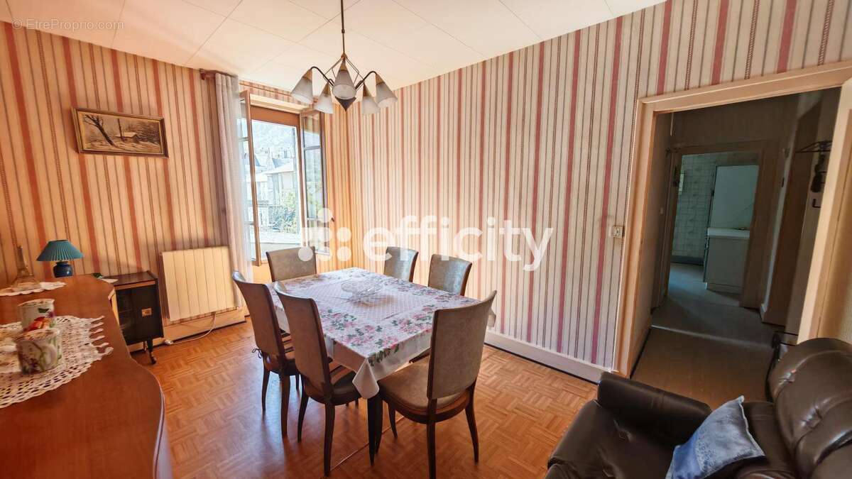 Appartement à SAINT-LAURENT-DU-PONT