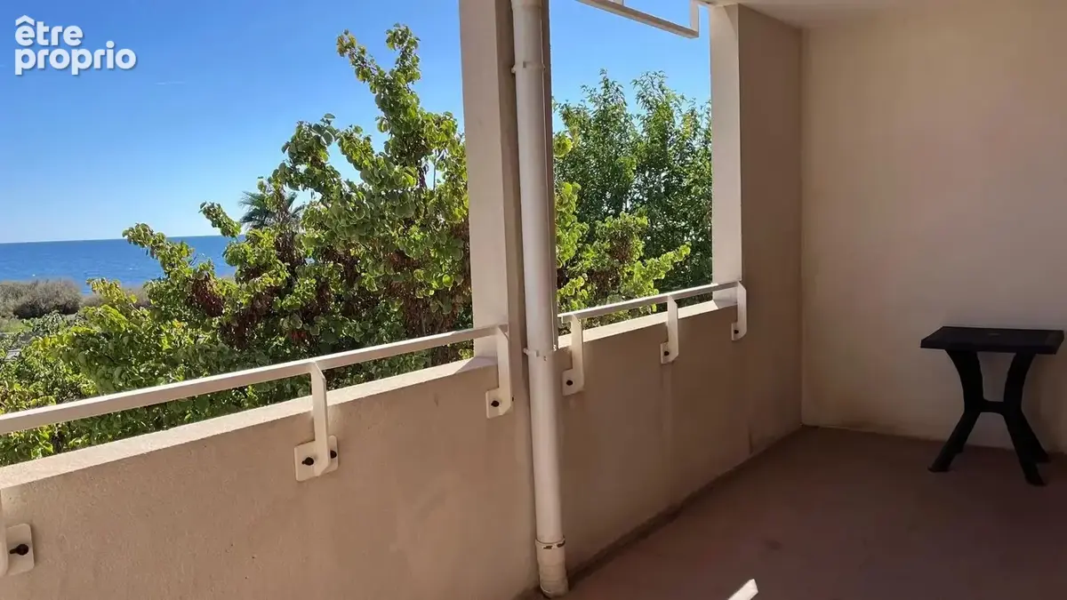 Port-de-Bouc - Appartement T1 - Terrasse vue mer - Places de parking sécurisées - photo 2