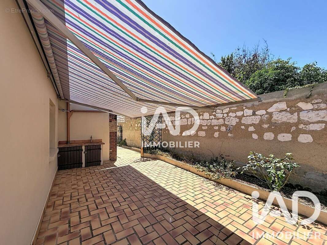 Maison 97 m² à Saint-Clement  - photo 6