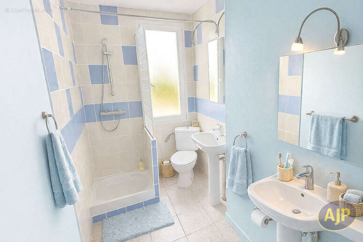 Maison à SAINT-MACAIRE-EN-MAUGES