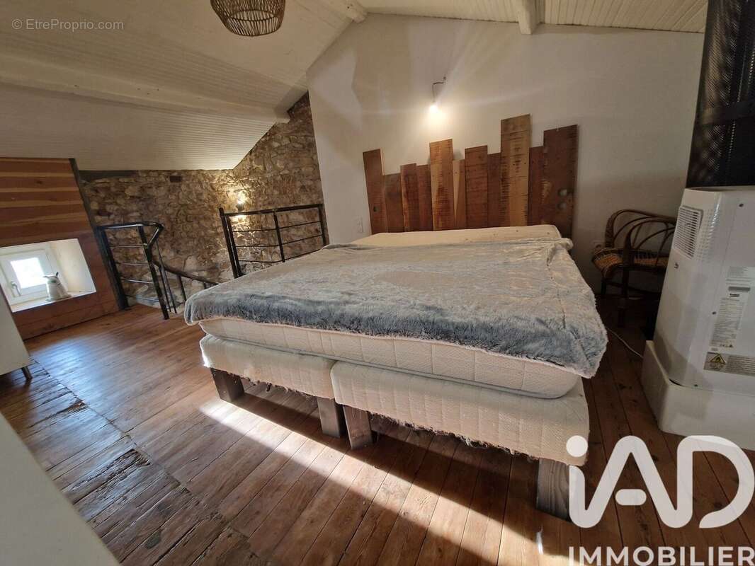 Photo 8 - Maison à CHAZELLES