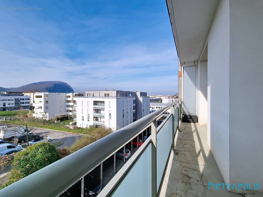Appartement 74 m² à Annemasse  - photo 2