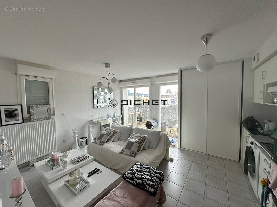 Appartement à VILLENAVE-D'ORNON