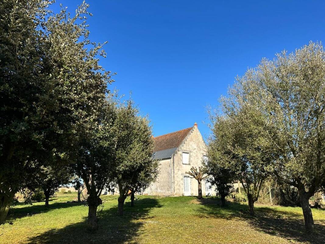 Maison à NOYANT-DE-TOURAINE