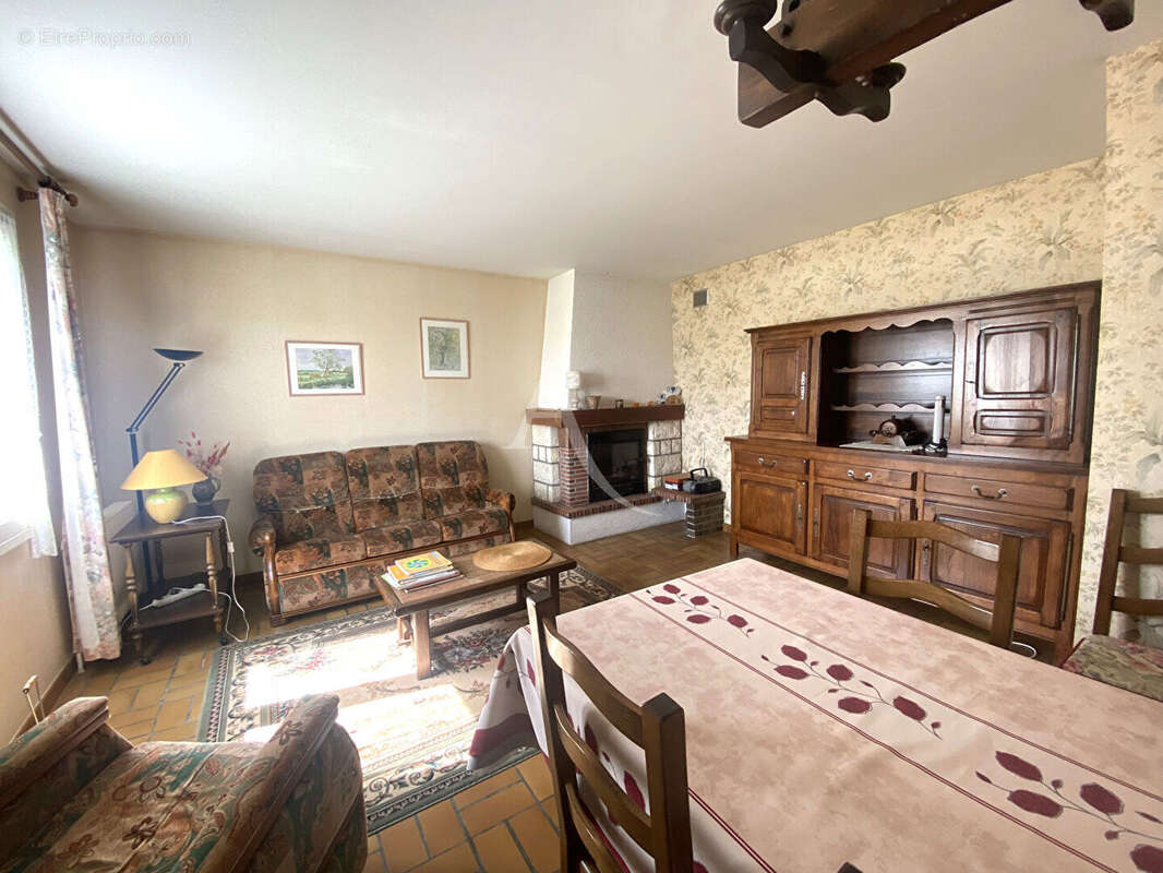Maison à FAY-AUX-LOGES