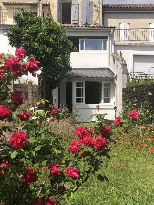 MAISON DE VILLE T4 PAUILLAC 
