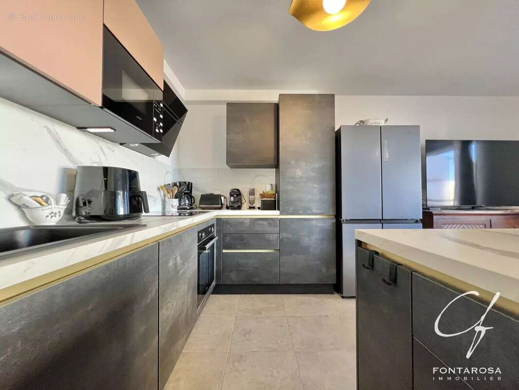 Appartement à FREJUS