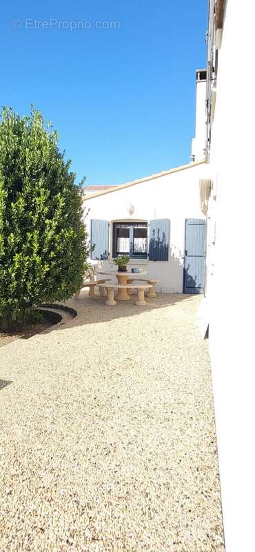 Maison à BLANZAC-LES-MATHA