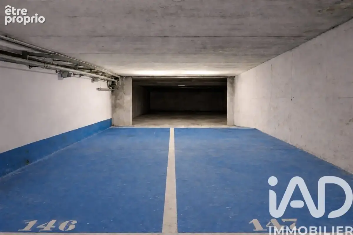 Photo 1 - Parking à MASSY
