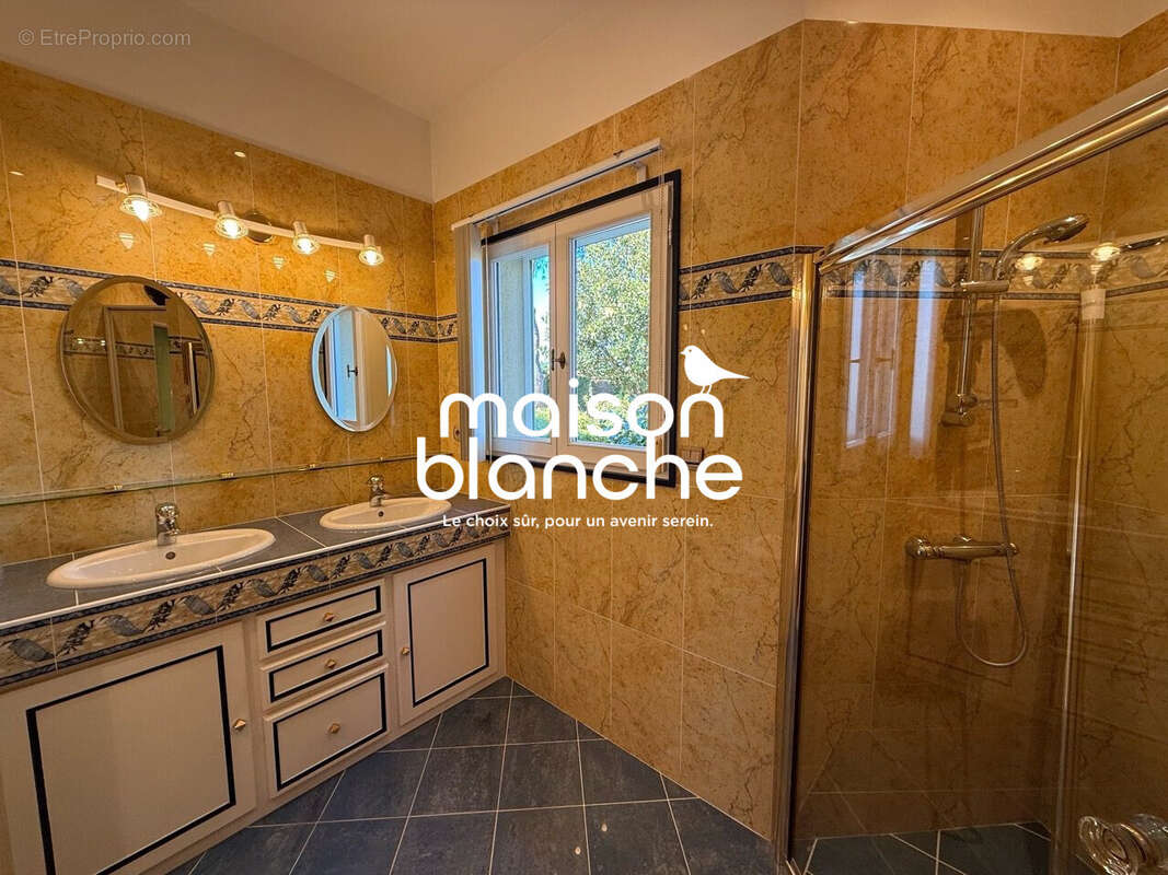 Maison à LAMOTHE-MONTRAVEL