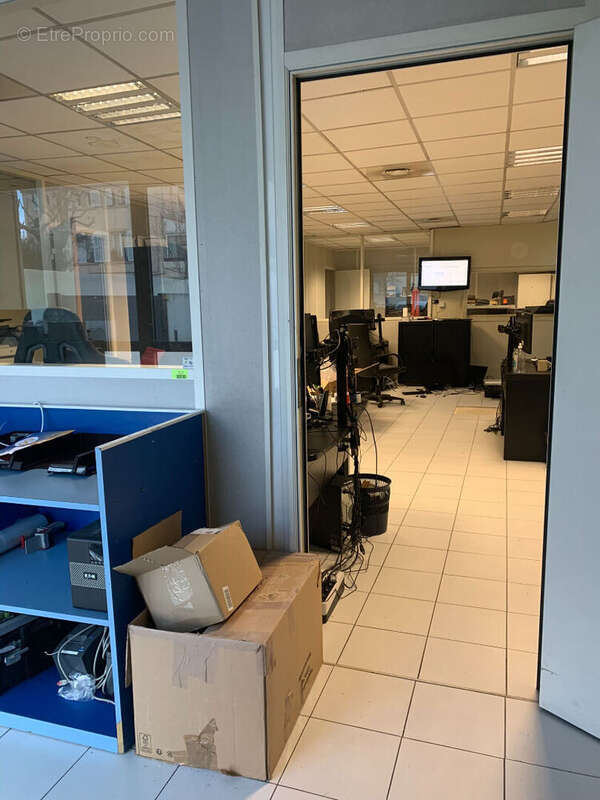 Commerce à MARSEILLE-9E