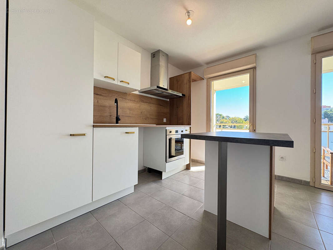 Appartement à MARSEILLE-12E