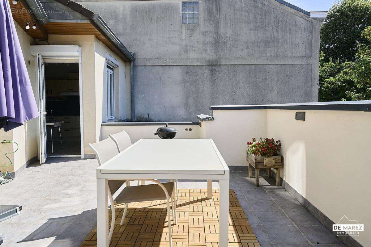 Exclusivite : t3 avec grande terrasse exposee sud ! - photo 9