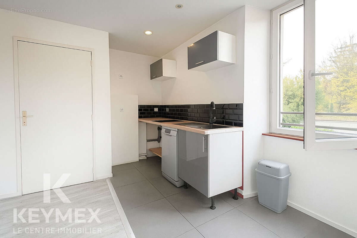 Appartement à BRIE-COMTE-ROBERT