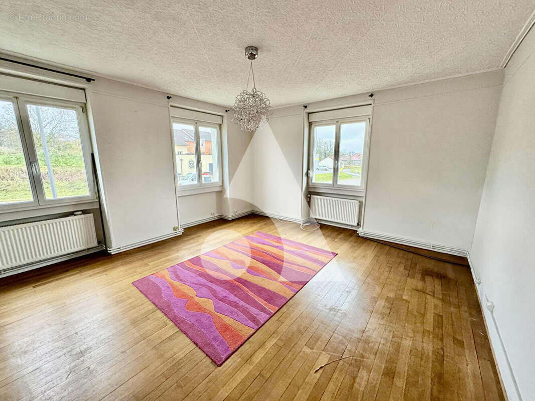 Appartement à NEUFCHATEAU