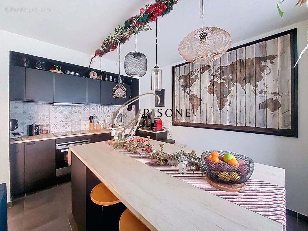 Appartement à SIX-FOURS-LES-PLAGES