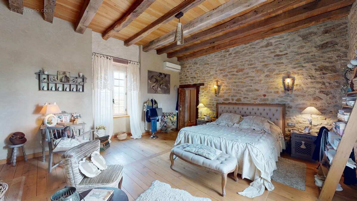 Maison à CAUSSE-ET-DIEGE