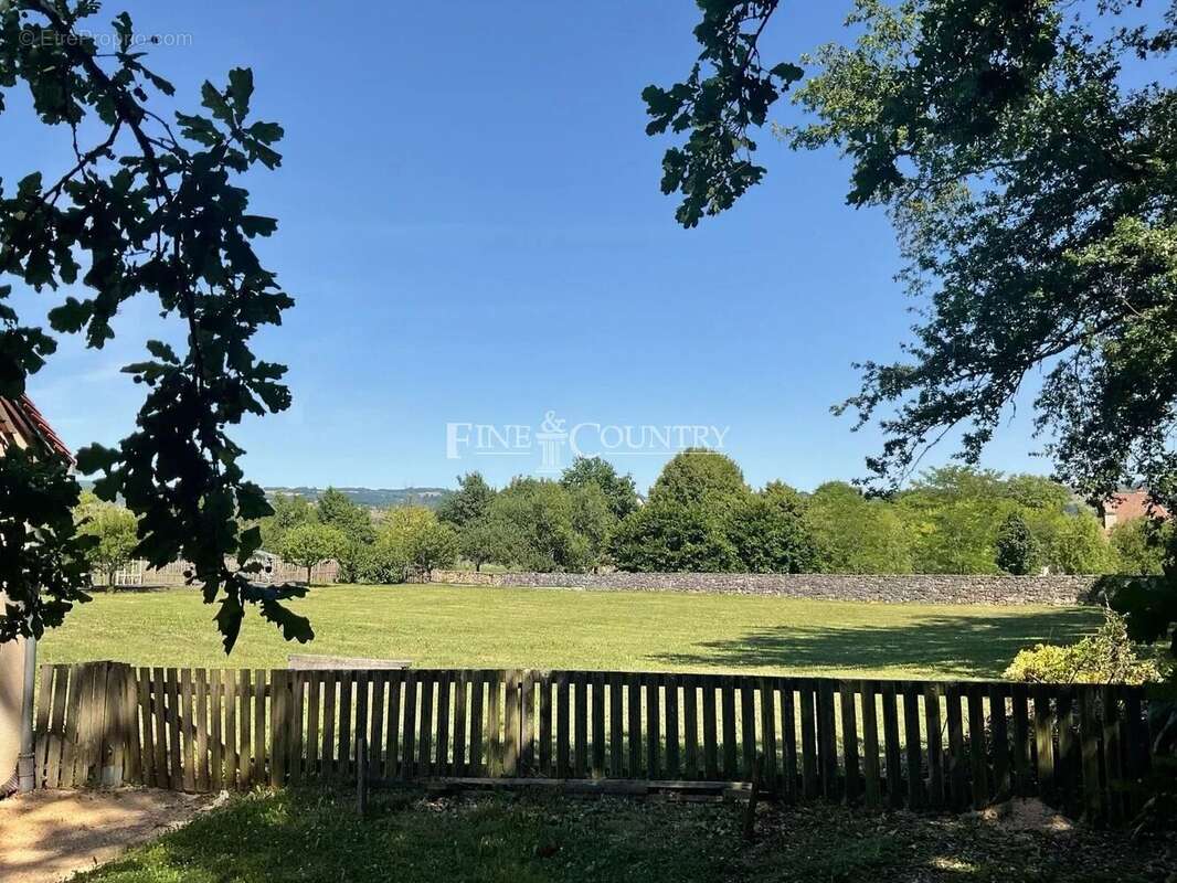 Maison à SAINT-CERE