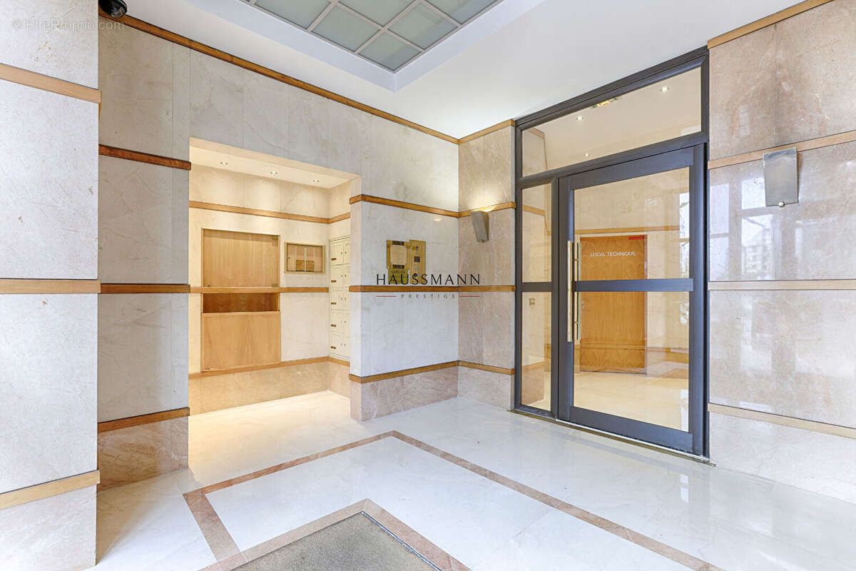 Appartement à LEVALLOIS-PERRET