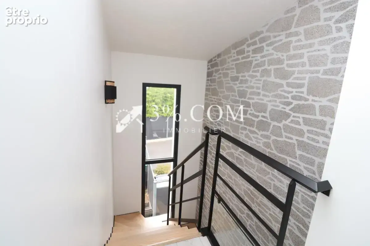 Maison contemporaine à vendre à  Bruz   Prestations haut de - photo 9