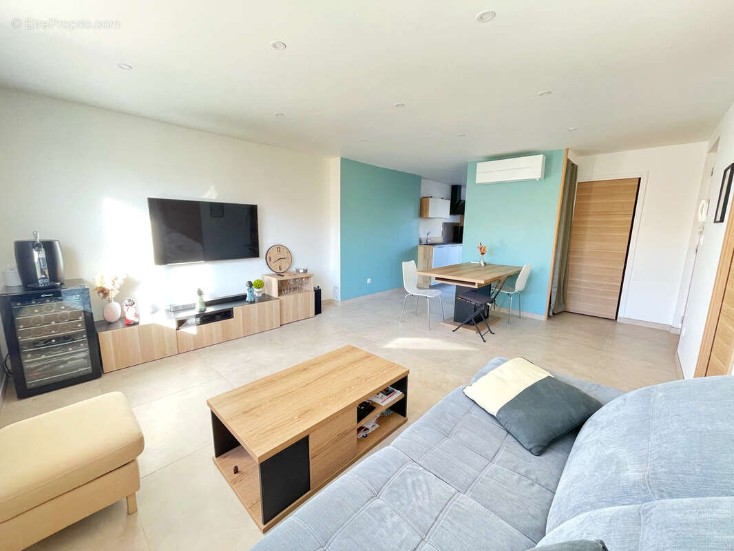 Appartement à PIERRE-BENITE