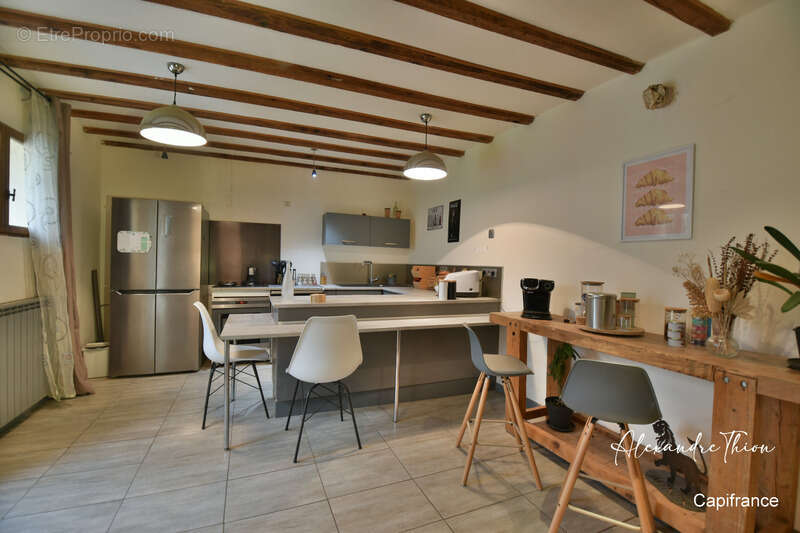 Maison à RIGNIEUX-LE-FRANC