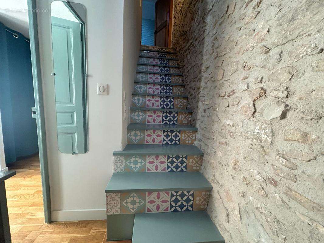 Nîmes – maison  rénovée –quartier lampeze/vauban  à 1oom fac vauban - photo 7