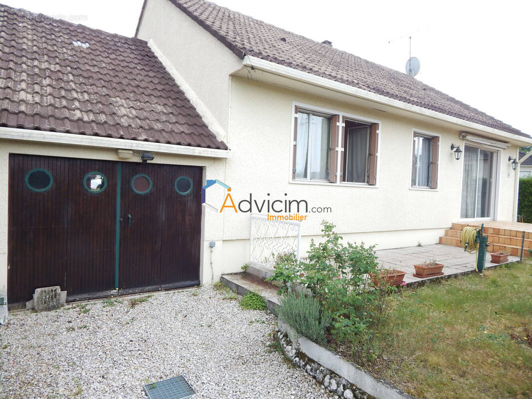 Maison à VILLEMANDEUR