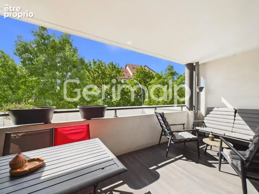 Vente - Appartement - 3 pièces + cuisine - 65 m² - 395 000 € - - photo 5
