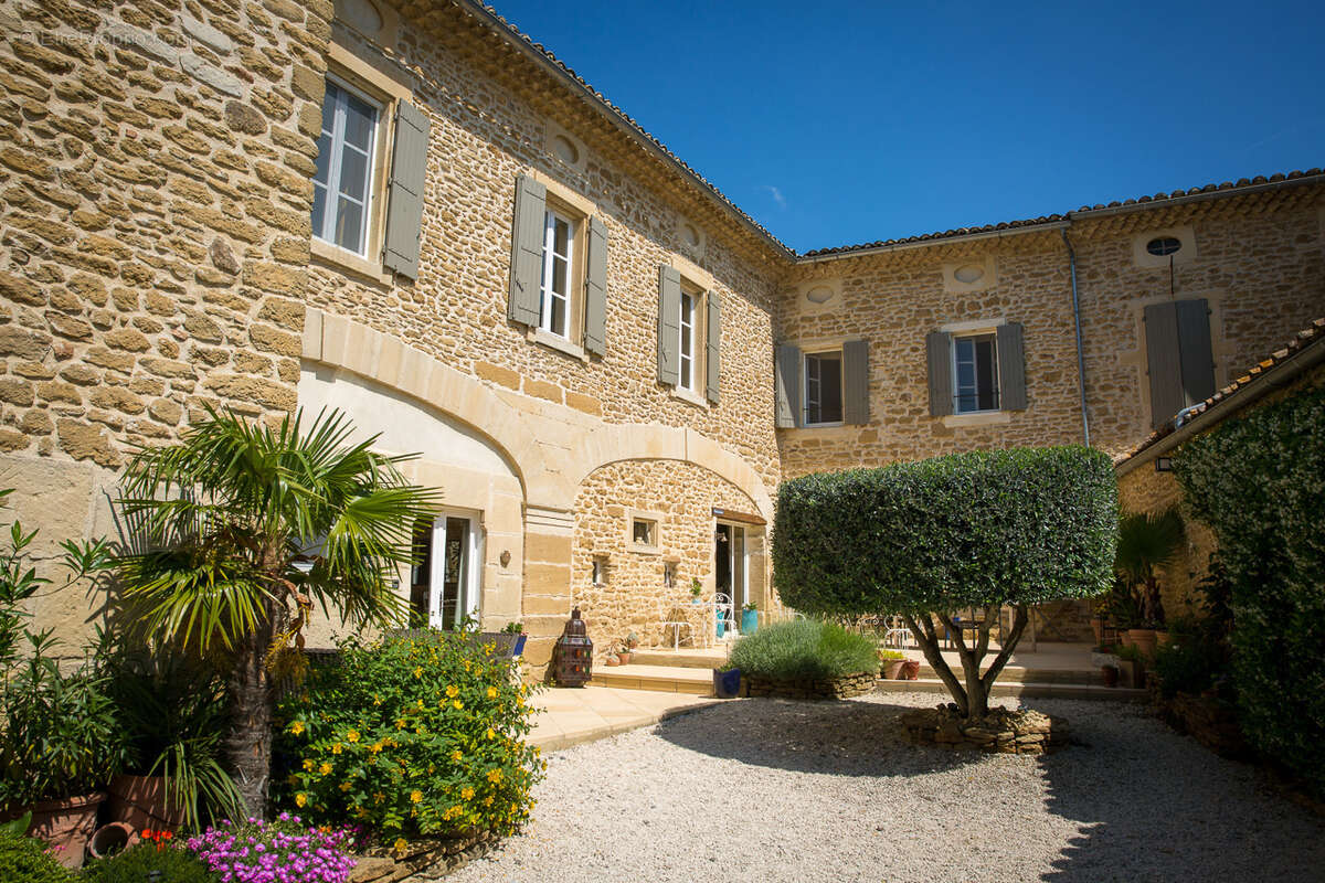 Maison à GRIGNAN