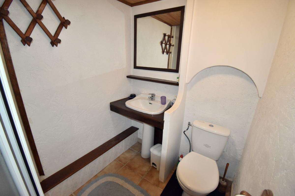 A vendre, Aiglun (04) – Maison individuelle 6 pièces, 5 chambres, jardin, terrasse et garage de 30 m² - photo 21