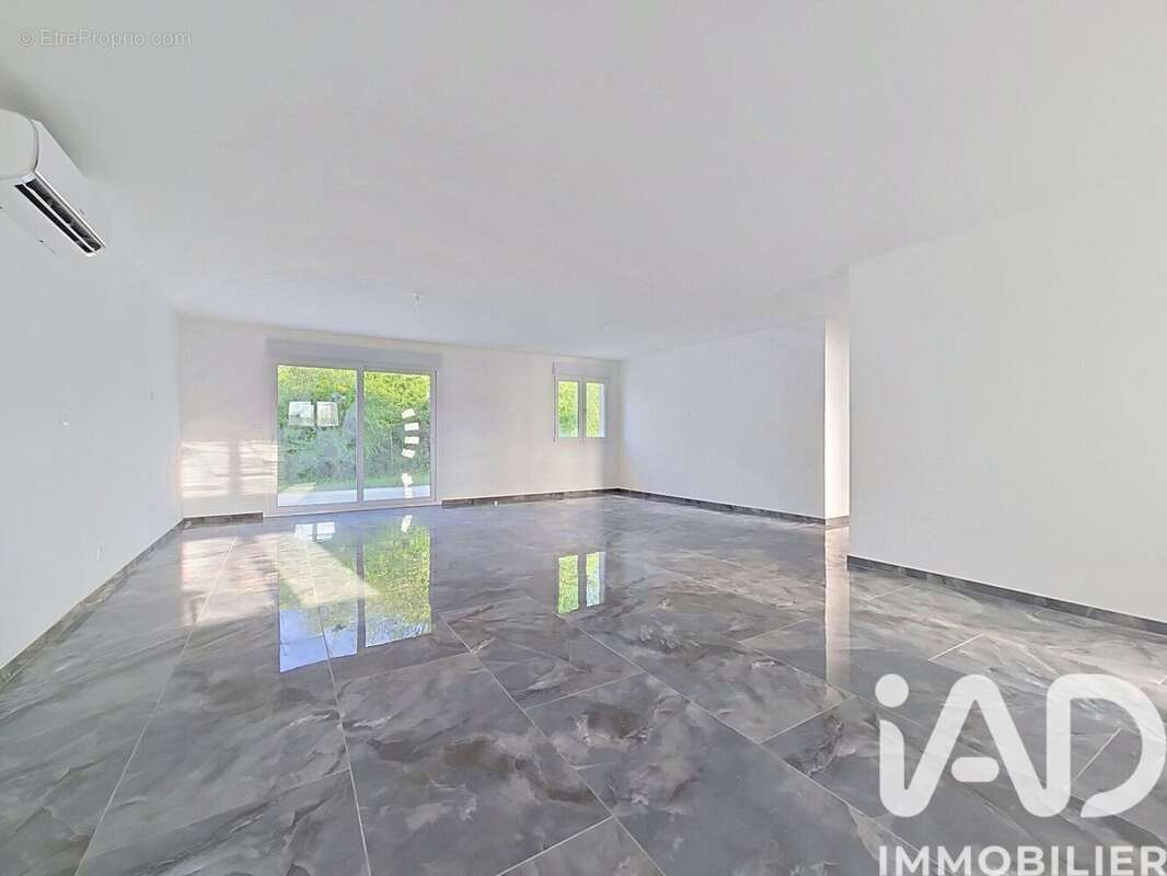 Maison 106 m² à Amagne  - photo 3