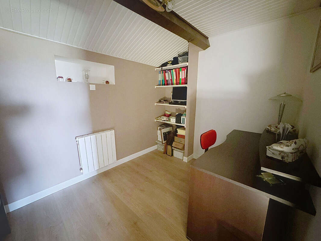 Maison à BEAUREPAIRE