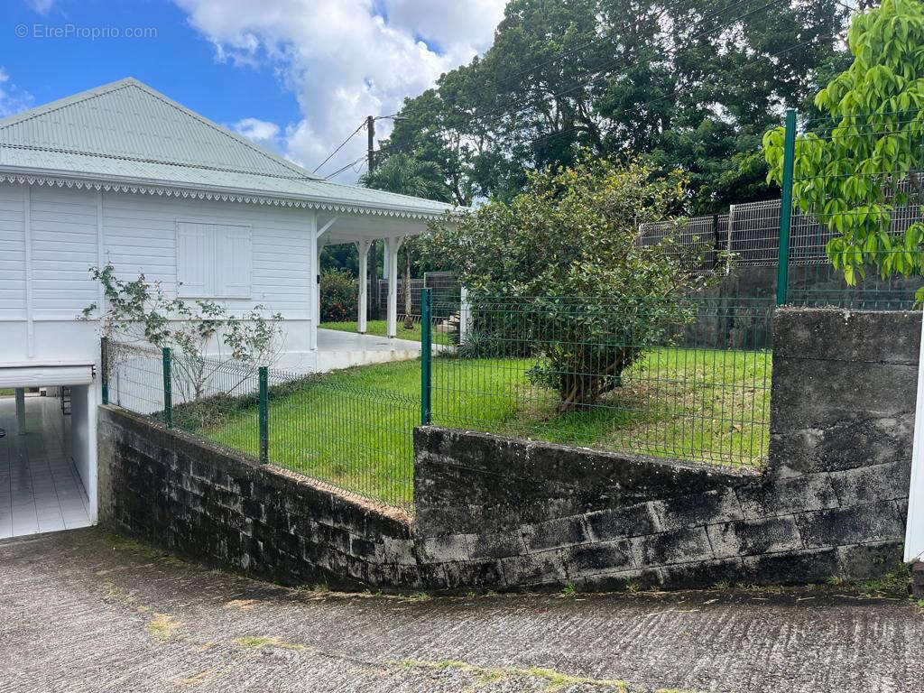 Maison à SAINT-JOSEPH