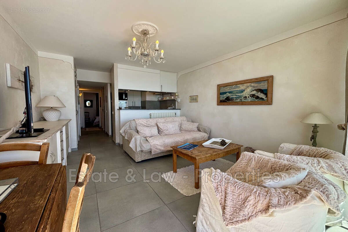 Appartement à FREJUS