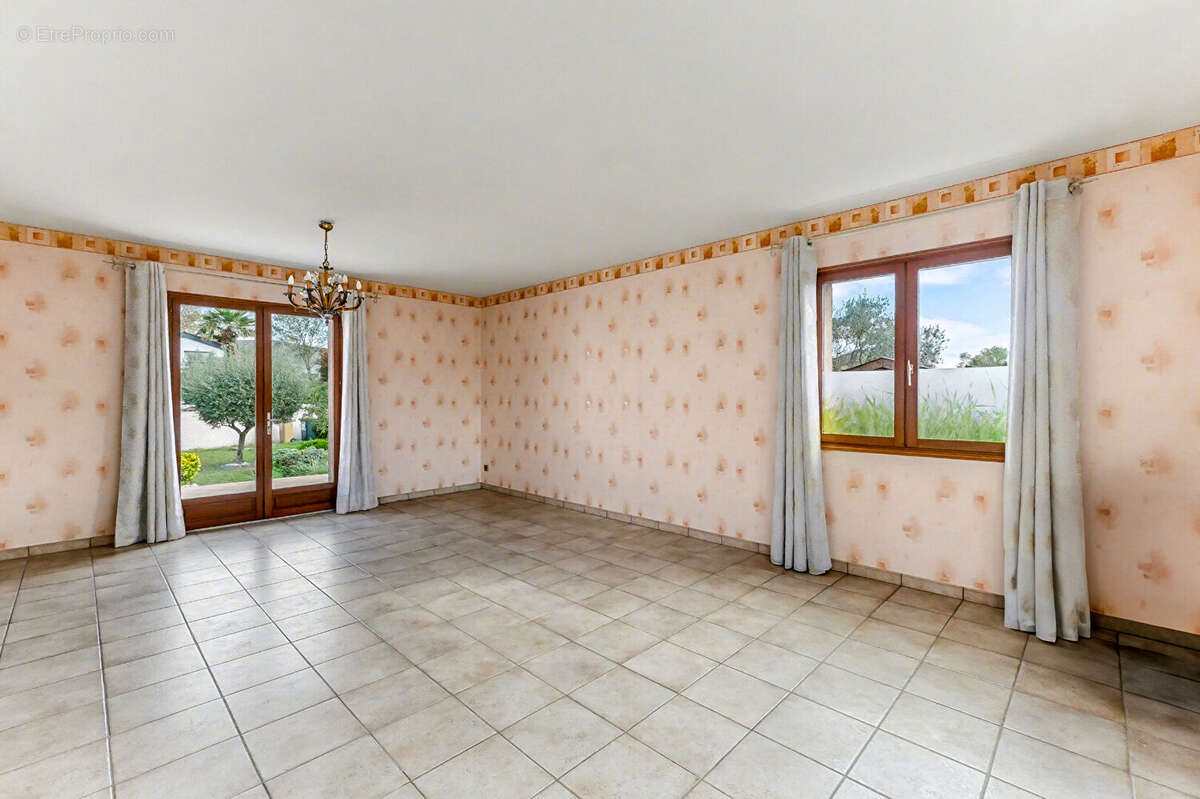 Maison à VILLENEUVE-TOLOSANE